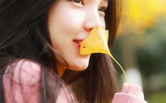 日韩无人区码卡二卡3卡4